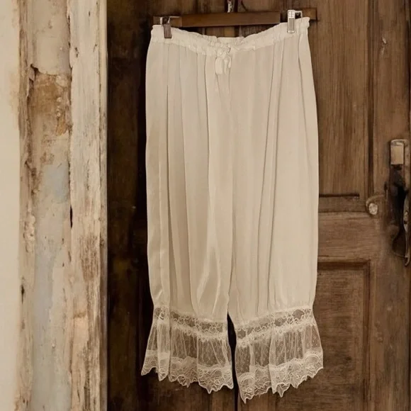 Lacy Ivory Pantaloons